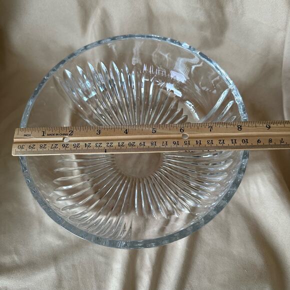 Vintage Centerpiece Bowl in Staccato pattern by Mikasa 8 inch - Picture 6 of 10